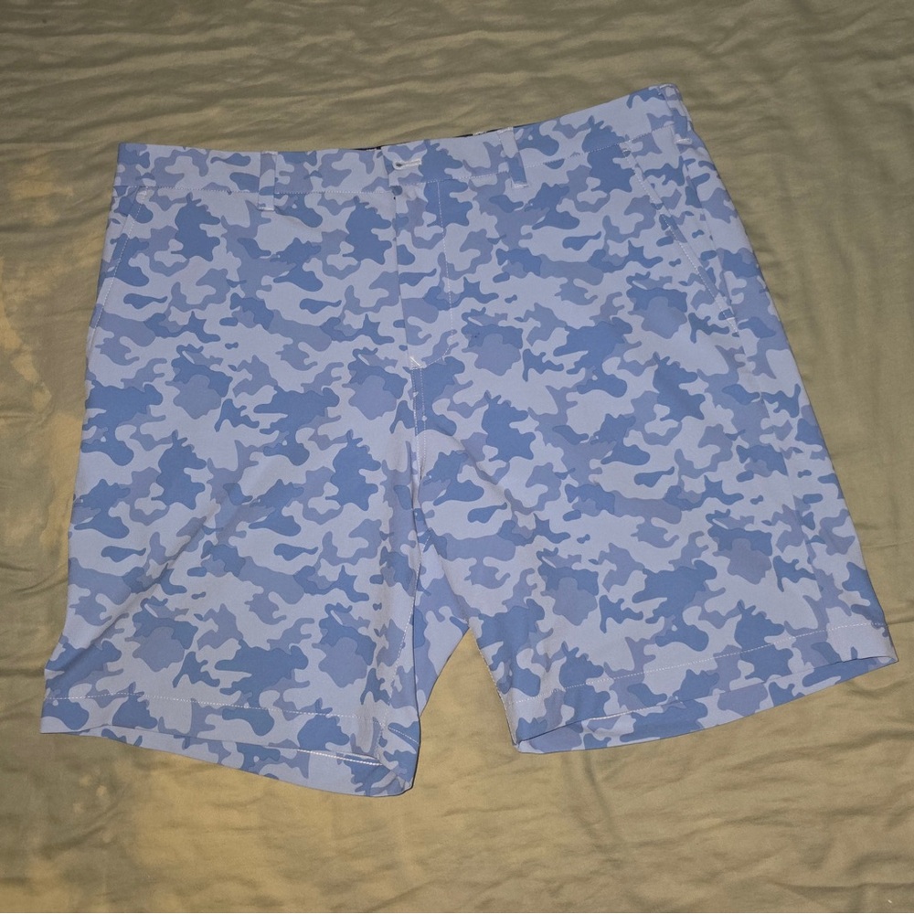 Mizzen+Main Blue Camouflage Shorts